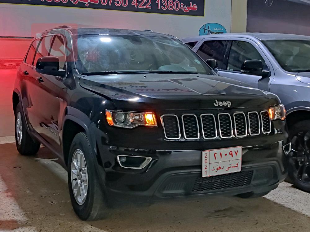جیپ گراند شیرۆکی